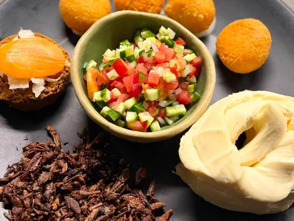 Popular item de BICHI: Botana istmeña pa' compartir entre todos