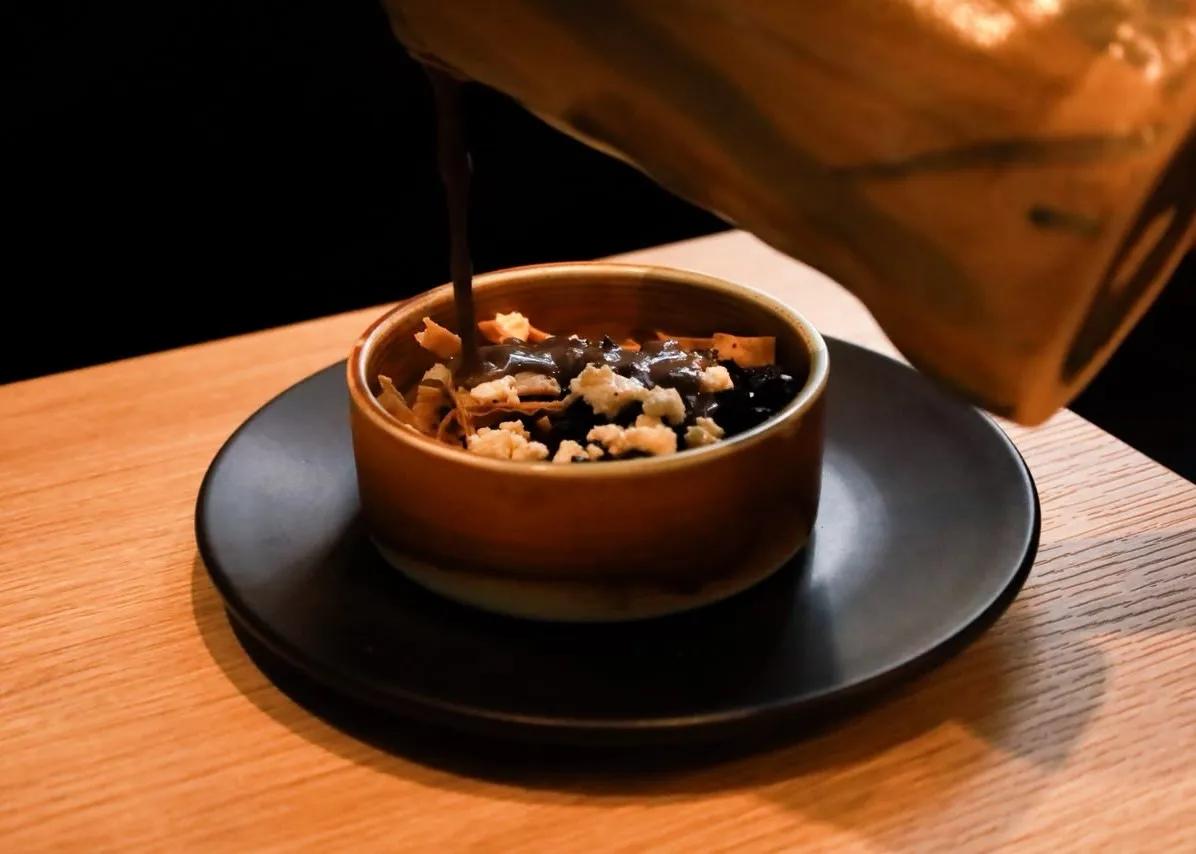 Popular item de BICHI: Crema de frijolón